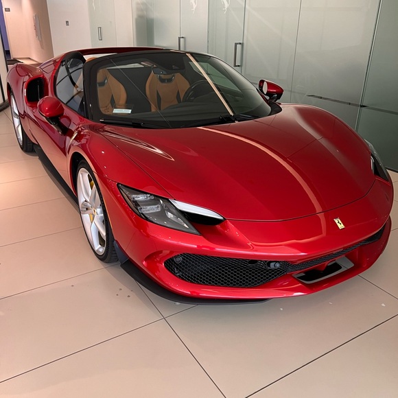 Meet your Posher, Aaron - Picture 3 of 16